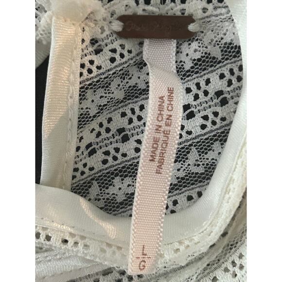 Free People Cream Lace High Neck Ribbon Blouse Sz Large - Picture 7 of 8